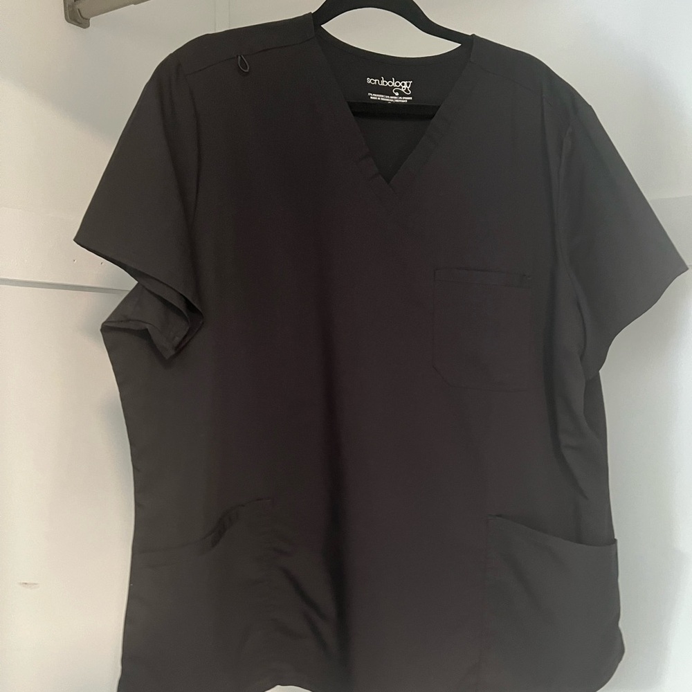 Cherokee Women's Short Sleeve Top - Black